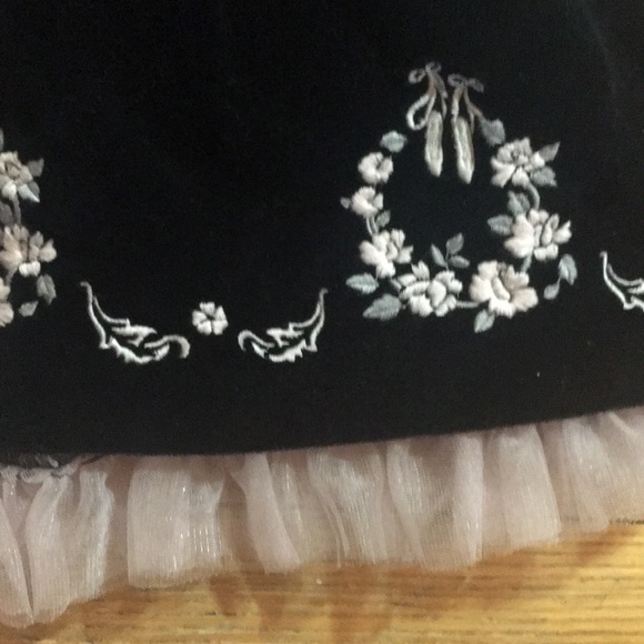 Black and pink velvet dress from Janie Jack size 7 - Picture 3 of 5